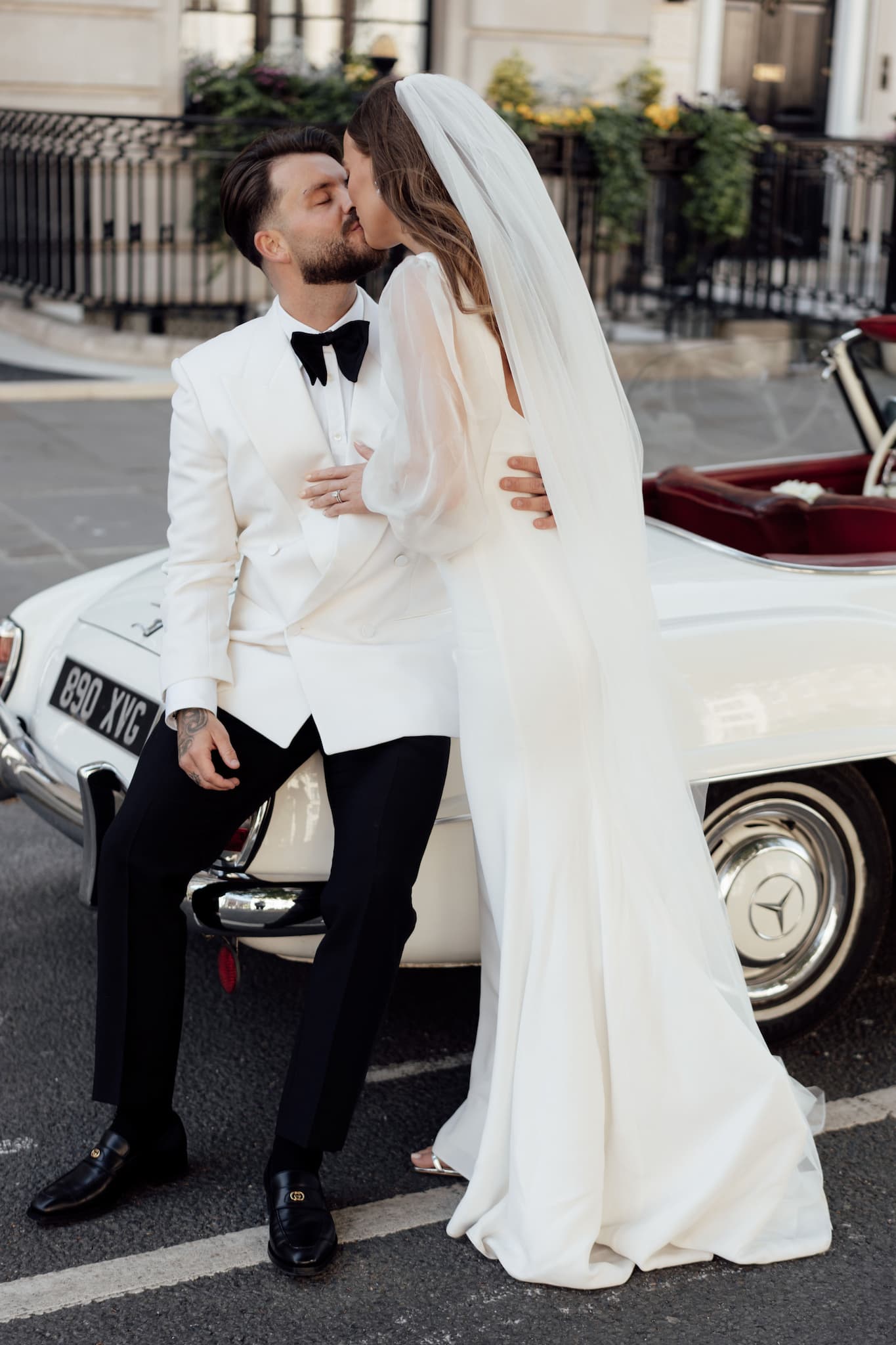 The Posing Masterclass for Wedding Photographers