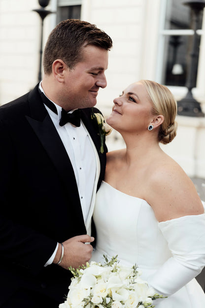 The Posing Masterclass for Wedding Photographers