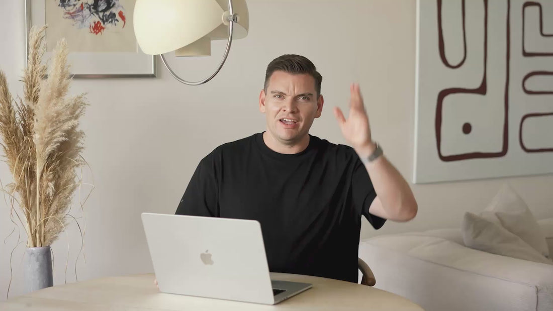 A product demonstration for the Essentials Preset Bundle, showcasing the contents of the product